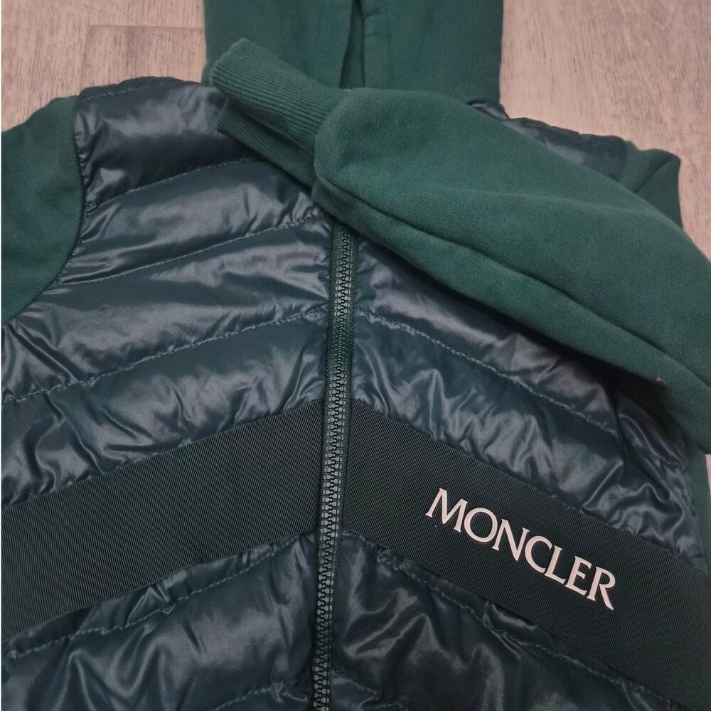 Moncler Forest Green Casual Kids Hooded Jacket With Zipper Closure - Picture 11 of 13